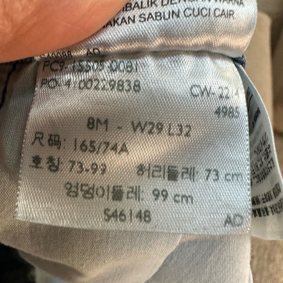 Levi’s Women’s 505 Straight Leg Denim Jeans - Picture 14 of 14